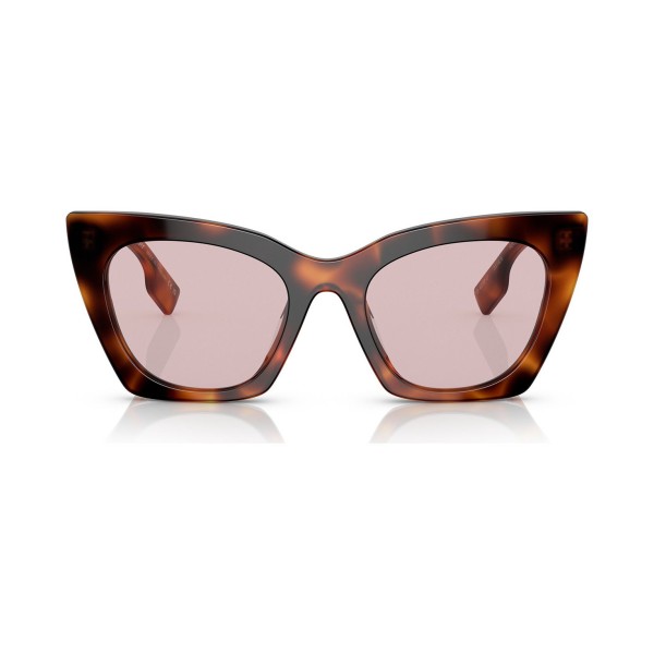 Trendy Women's Eyewear